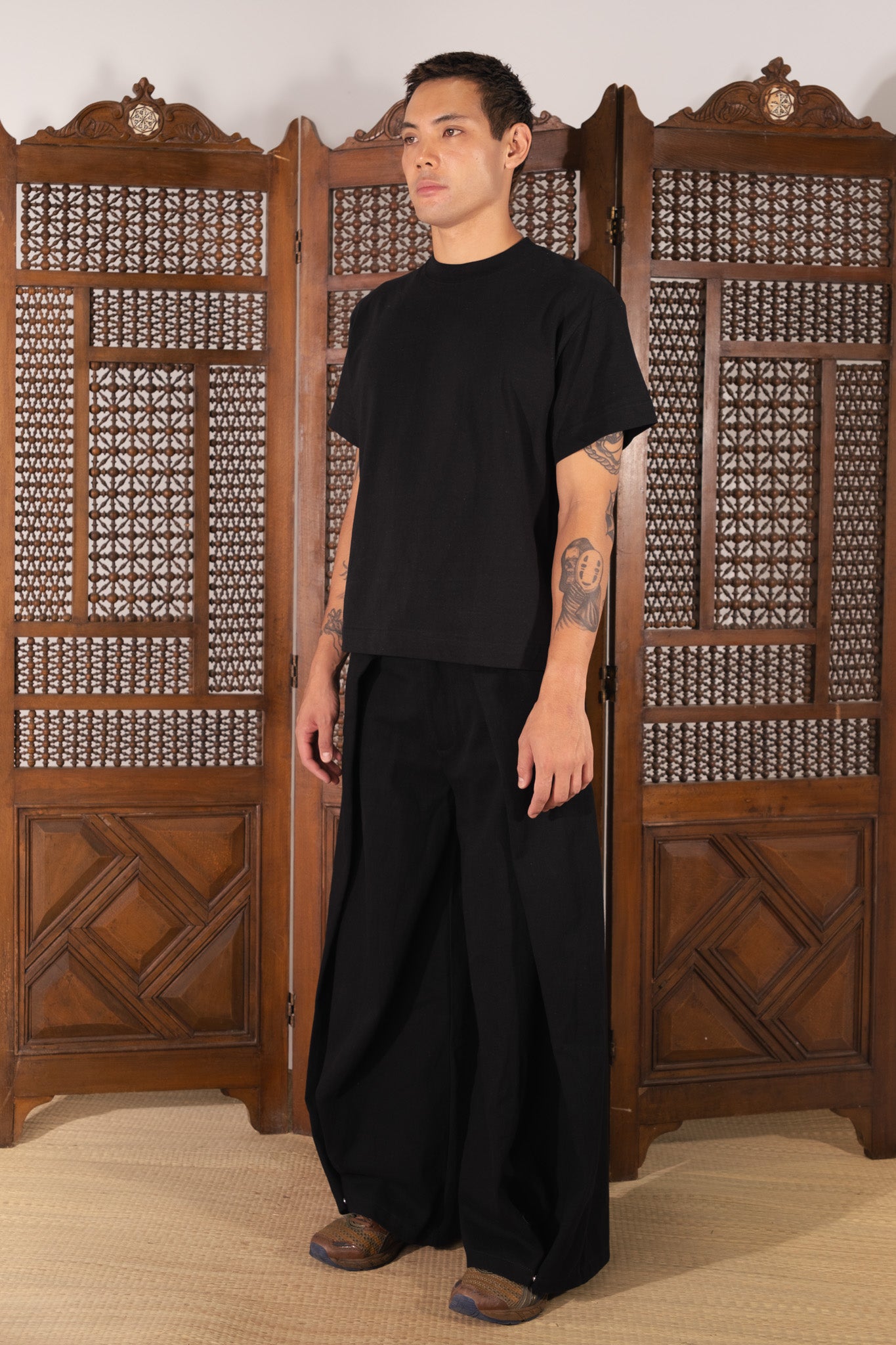 [Beuter] Blank Boxy T-shirt_Black-thumbmail-5