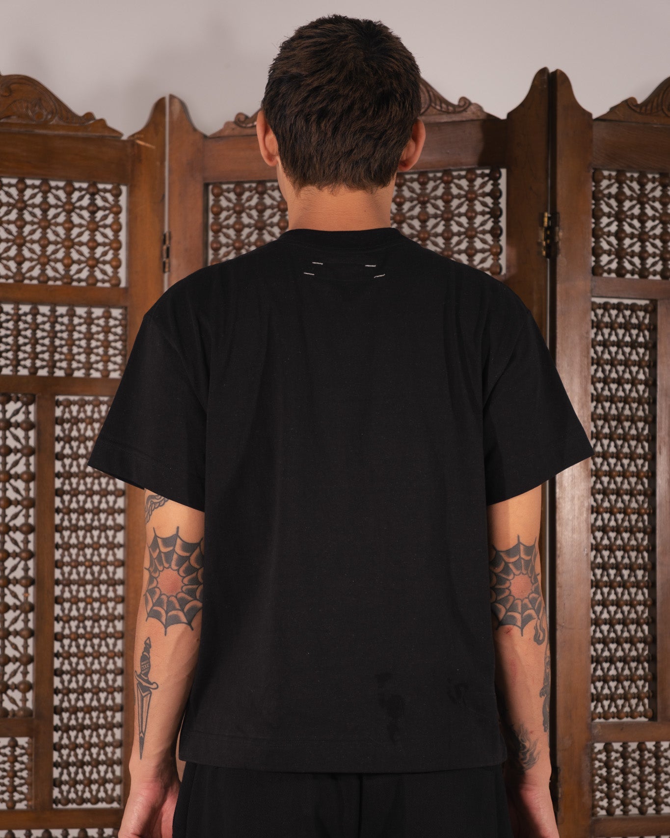 [Beuter] Blank Boxy T-shirt_Black-thumbmail-3
