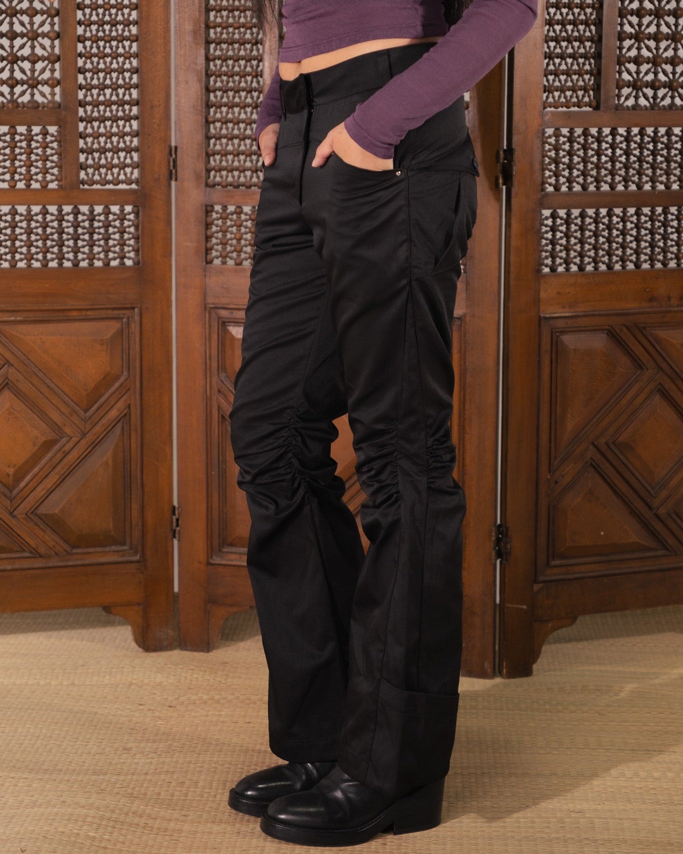 [Beuter] Black Flare Trousers