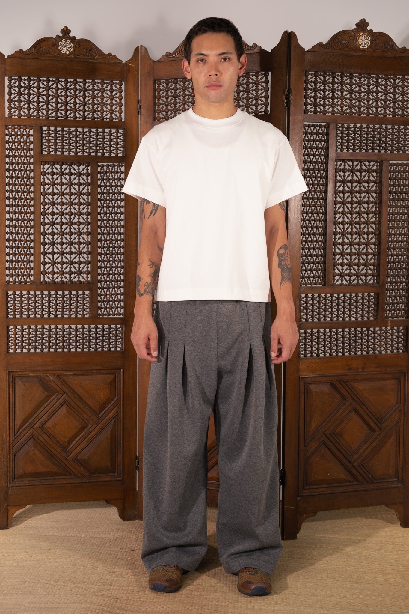 [Hypnotism Studio] Pleated Sweat Pants-thumbmail-4