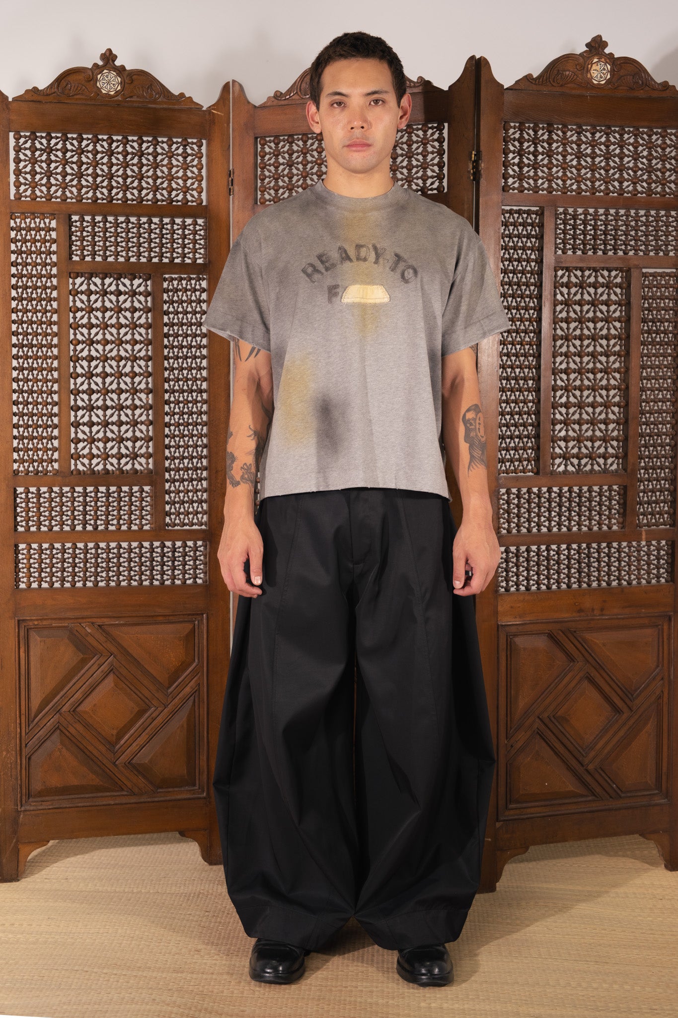 [Beuter] Ready to F___ Spray Boxy T-shirt-thumbmail-4