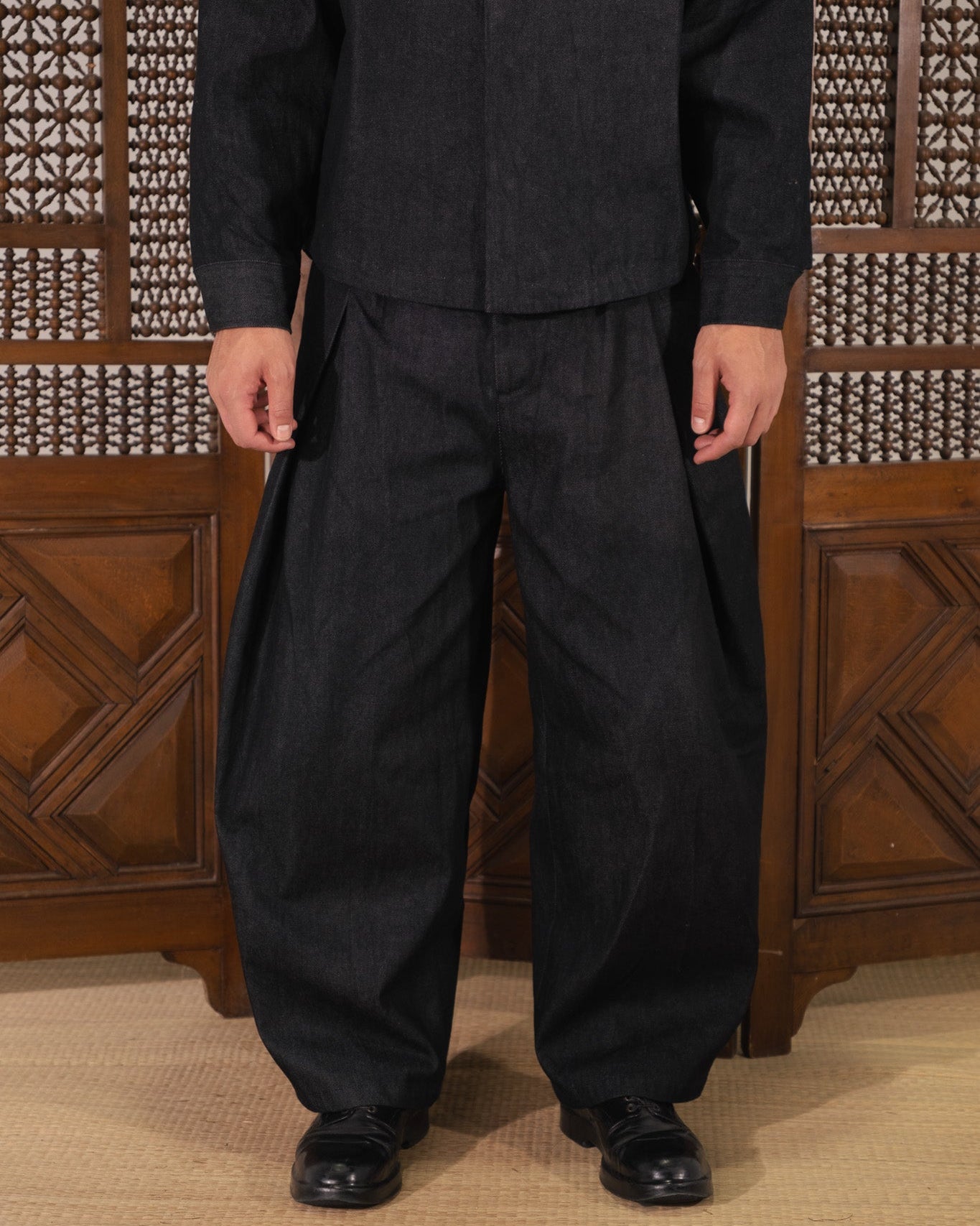 [Hypnotism Studio] Denim Pleated Pants